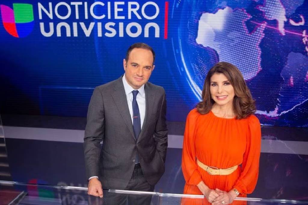 Lo que se sabe de la salida de León Krauze de Univisión