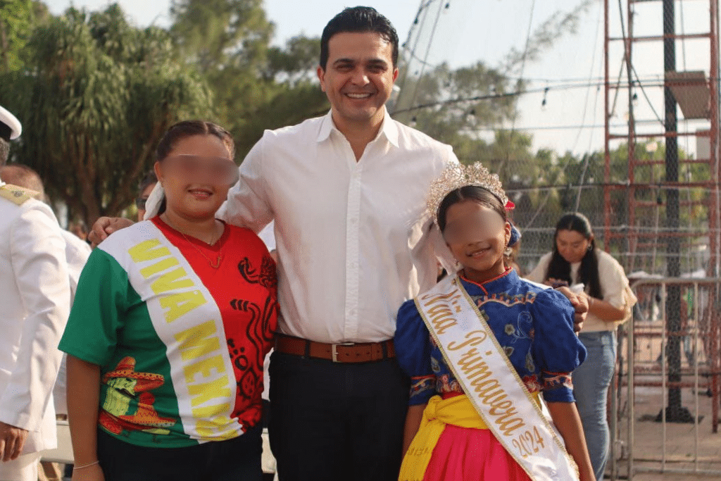 Progreso celebra con desfile cívico-deportivo el CXIV aniversario de la Revolución Mexicana