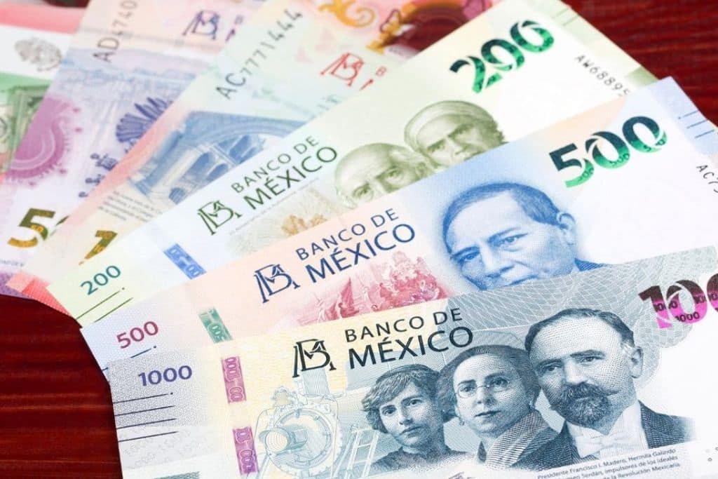 Dinero.