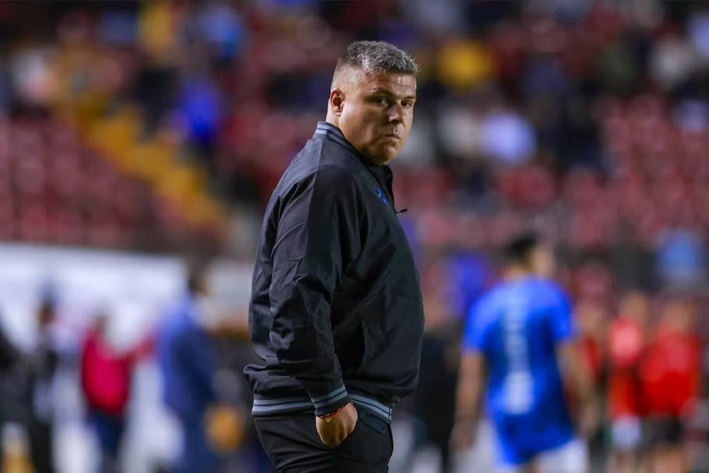 Mauro Gerk no será más el directo técnico del Querétaro
