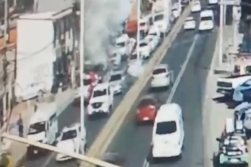 Explota puesto de pirotecnia en Villa Victoria, Edomex