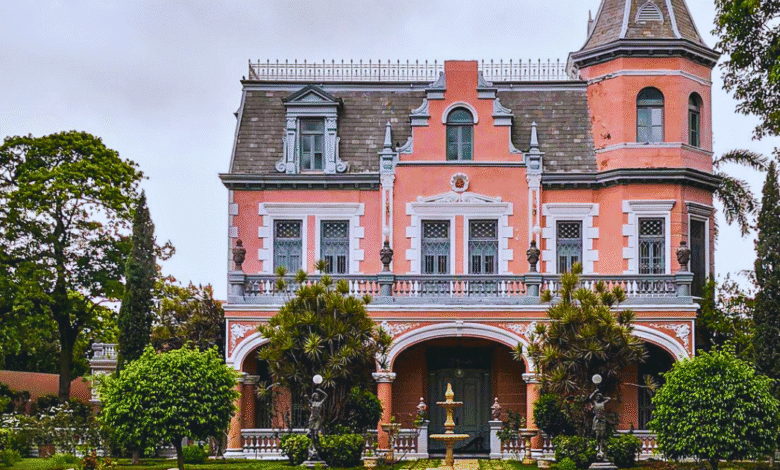 el pinar historia y secretos de la casa rosa más famosa de mérida