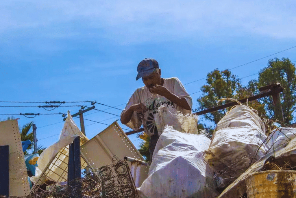 Buscan pepenadores alternativas para vivir