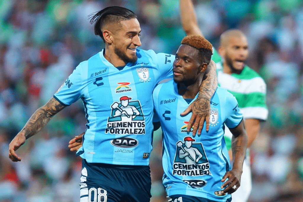 Pachuca vence a Santos; agrava su crisis