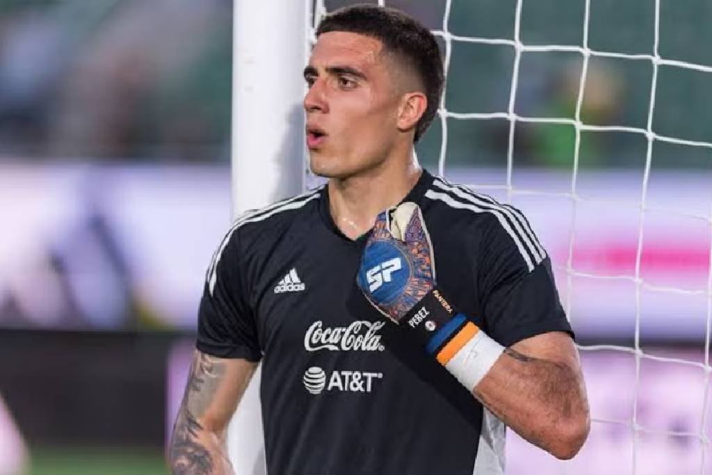 Alex Padilla ya está en México para ser refuerzo de Pumas