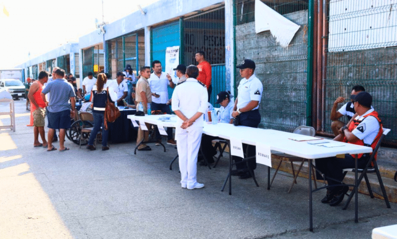 Sensibilizan a pescadores en Progreso sobre trámites y seguridad marítima