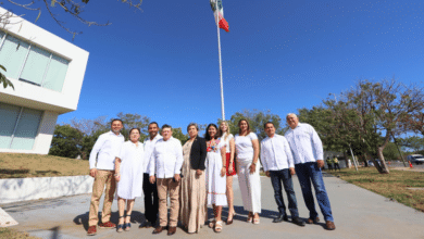 Ceremonia solemne Congreso de Yucatán reemplaza Bandera Nacional