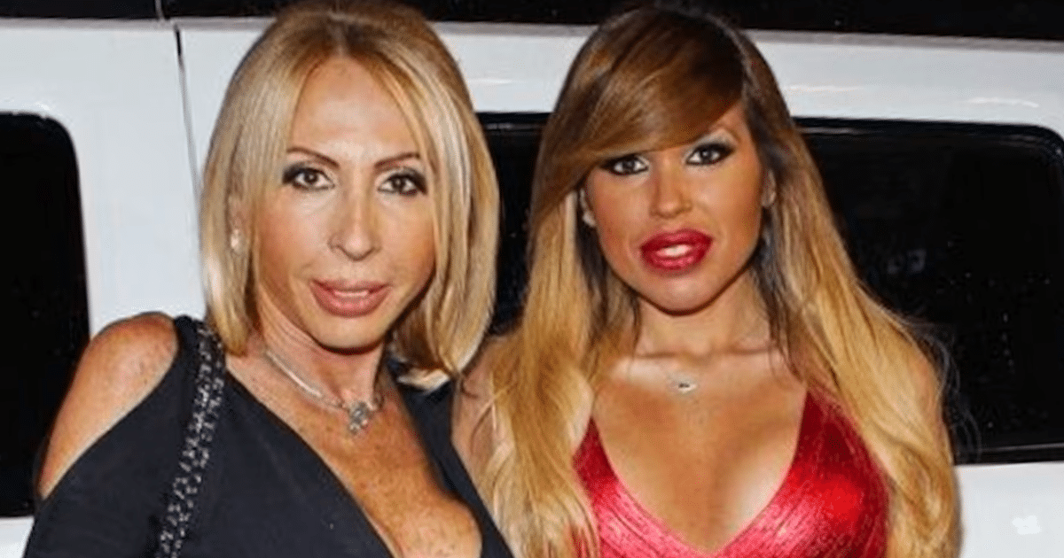 Alejandra de la Fuente No es fácil ser la hija de Laura Bozzo