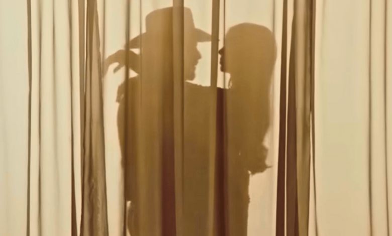 Ángela y Nodal aparecen juntos en nuevo video musical