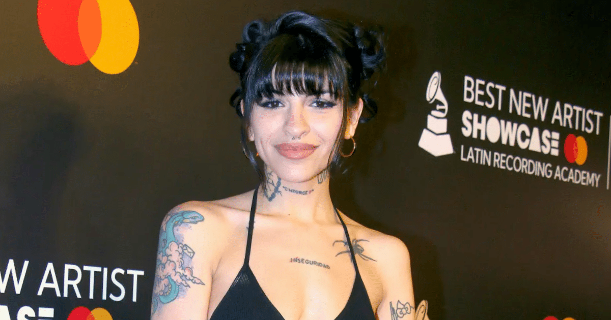 Cazzu anuncia canción “Con otra” y fans lanzan advertencia a Ángela