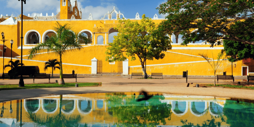 Conoce las coloridas casas de Izamal, el "pueblo amarillo"