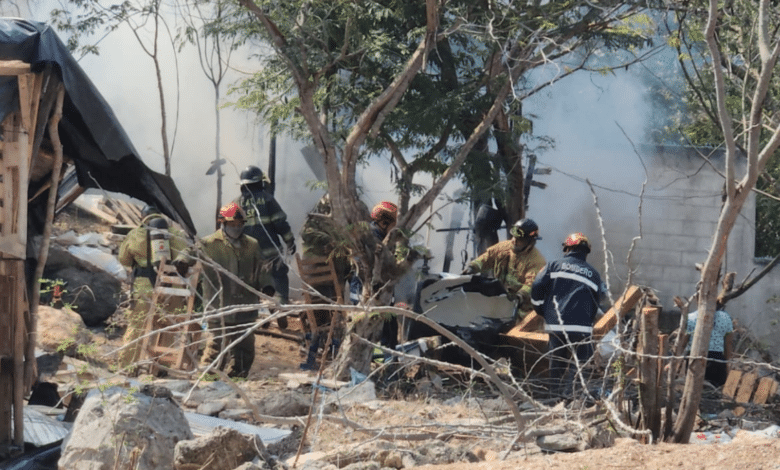 Desalojo en la Guadalupana: La FGE imputa a 12 personas por incendio, daños y lesiones