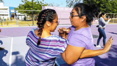 Enseñan defensa personal a mujeres en Mérida