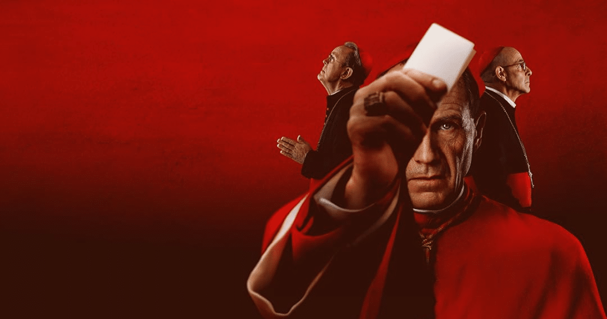 “Cónclave” La película que anticipó el misterio del Vaticano tras la muerte del Papa Francisco (Foto por Prime Video)