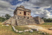 Conoce la zona arqueológica de Dzibilchaltún y su famoso Templo de las Siete Muñecas