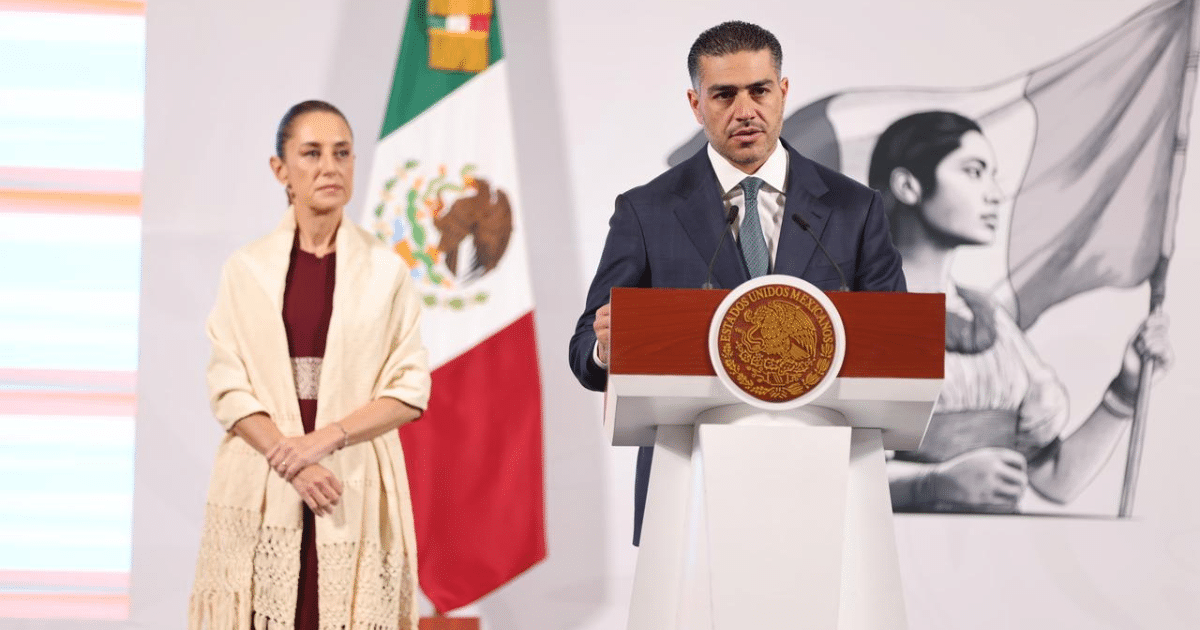 Presidenta Claudia Sheinbaum con secretario de seguridad en conferencia