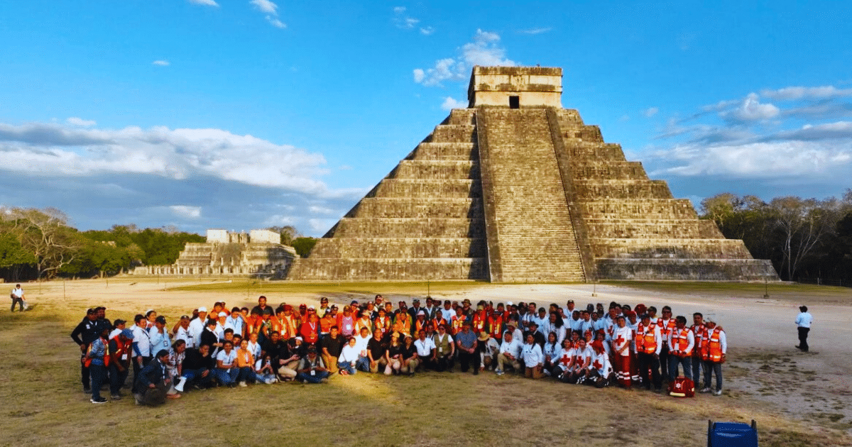 Llaman a visitantes de Chichén Itzá a respetar normas y reportar daños
