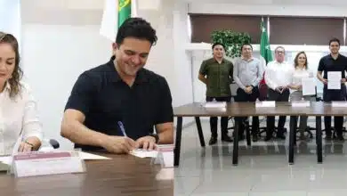 Se firmó un convenio de colaboración con la Secretaría de la Contraloría General del Estado (SECOGEY) para implementar el sistema DeclaraYucatán