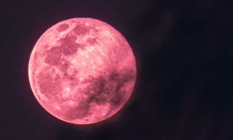 Luna rosa 2024: Ritual para manifestar el amor el 23 de abril en México