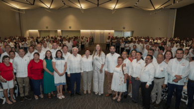 Imagen de personal del gobierno de Yucatan