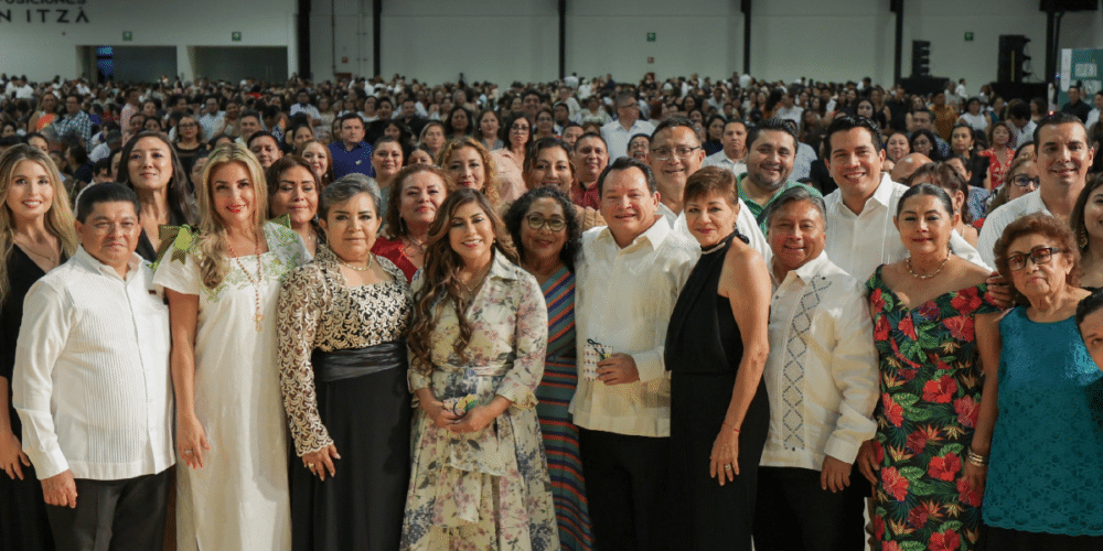 Gobernador del estado refrenda apoyo total al magisterio yucateco con mejoras laborales y aumento salarial