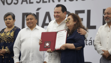 Gobierno del estado reconoce a más de 600 docentes en Yucatán y anuncia mayor inversión educativa