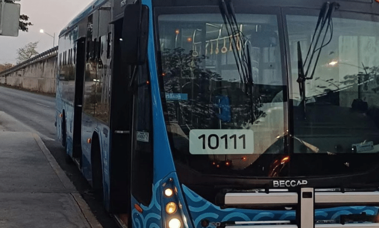 Manifestación de operadores afecta rutas del Va y Ven en Mérida