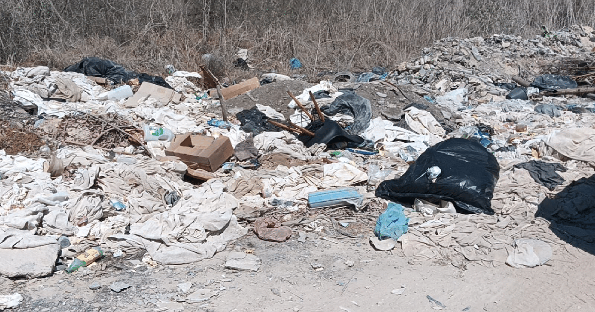 Multa de más de 19 mil a dos personas por tirar basura en vía pública de Kanasín