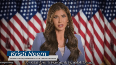 Nuevo spot de Kristi Noem en México genera controversia pide a migrantes autodeportarse a través de una app 8Foto por Youtube)