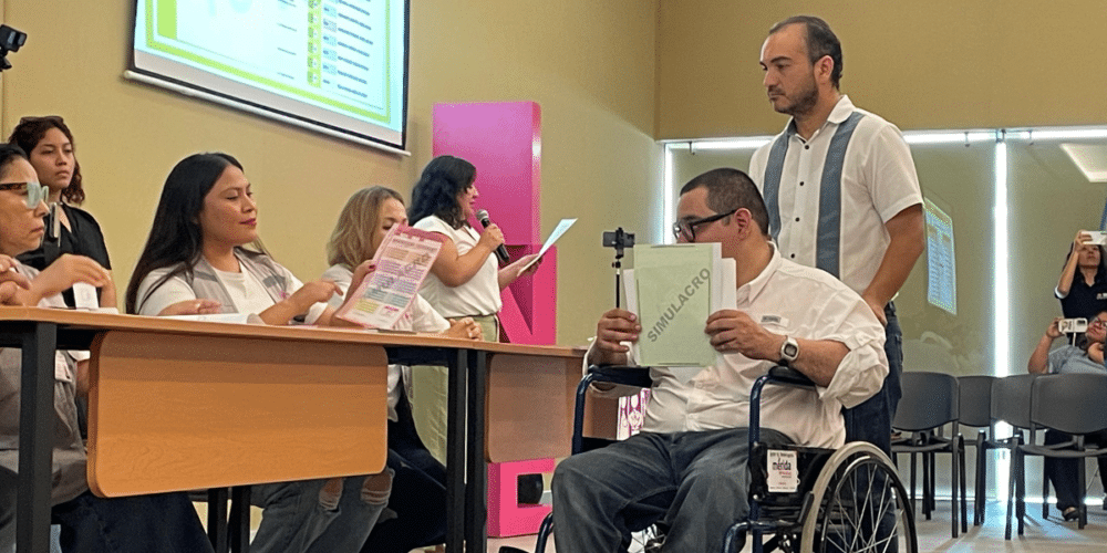 Realiza INE simulacro de votación para personas con discapacidad