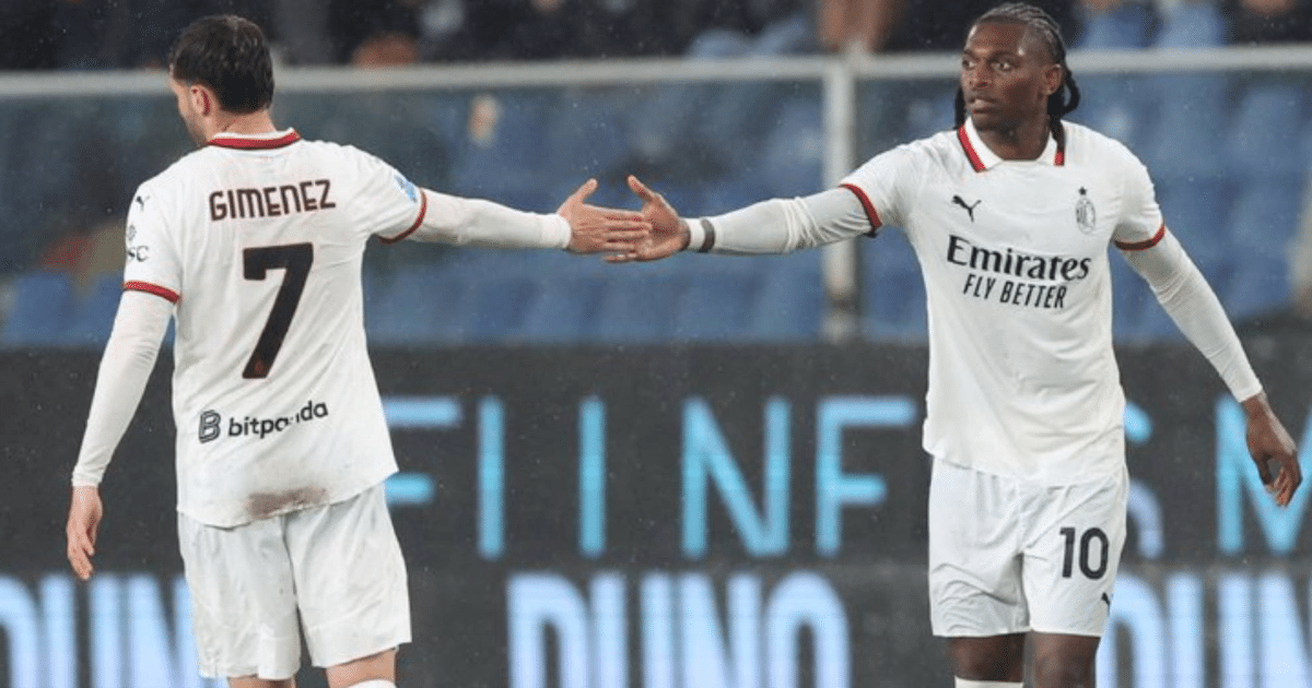 Santiago Giménez cambia el rumbo Milán vence a Genoa en un partido lleno de emociones y mexicanos (Foto por Marca)