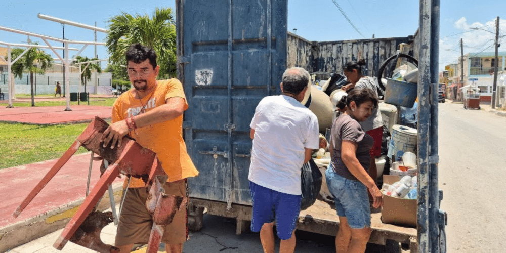 Erik Rihani lanza campaña permanente de descacharrización en Progreso