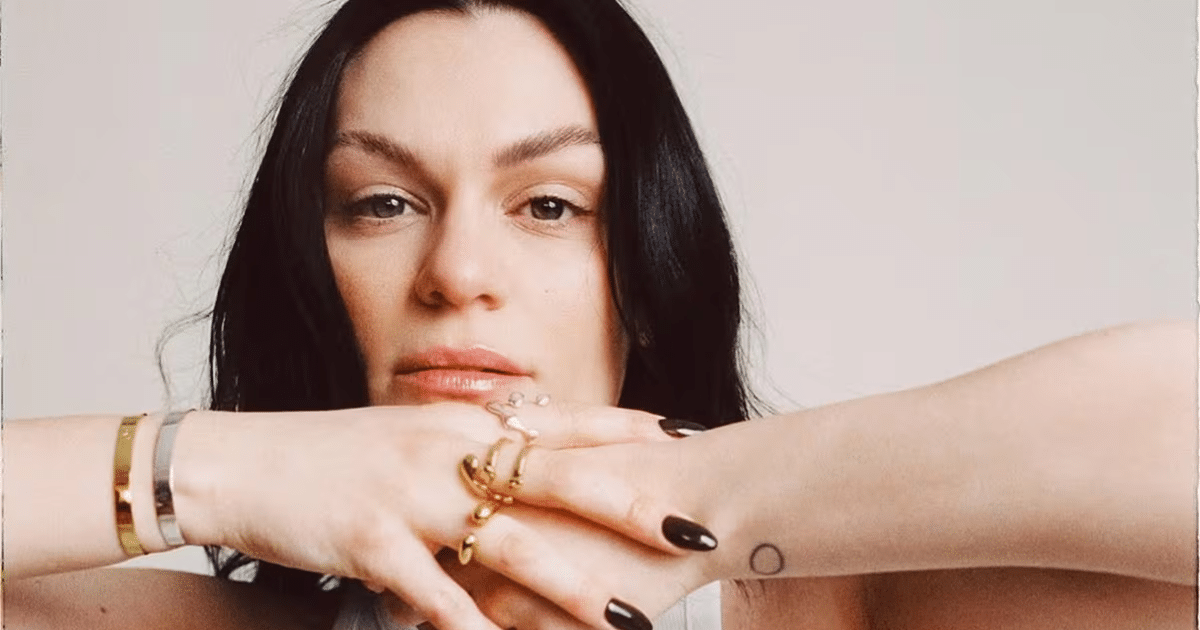 Jessie J revela diagnóstico temprano de cáncer de mama