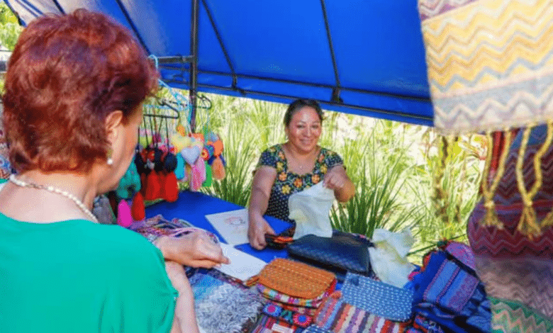 Mérida en Domingo amplía sombra y comodidad para artesanos y visitantes