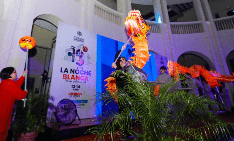 Mérida se ilumina con arte local en su 19ª Noche Blanca