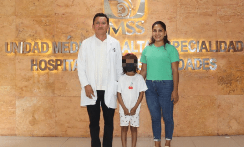 Pequeña de 7 años toca la campana al vencer al cáncer en el IMSS Yucatán