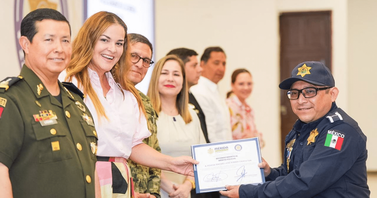 Reconocen 22 años de la Policía Municipal de Mérida
