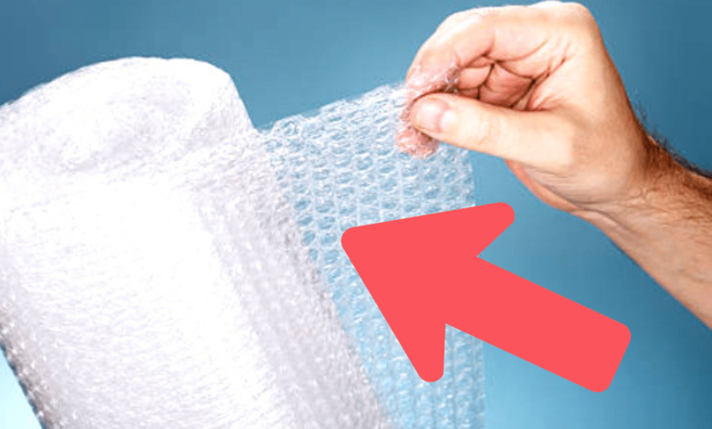 Reutiliza el plástico burbuja en casa del empaque a un aliado doméstico