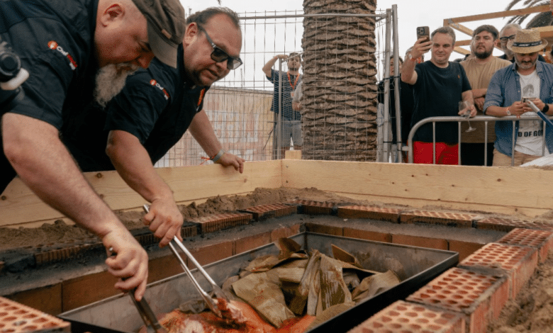 Yucatán brilla en Europa con la primera cochinita pibil enterrada en encuentro mundial de cocina