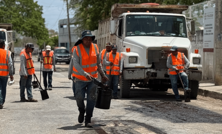 Avanza el programa de bacheo bienestar en Mérida
