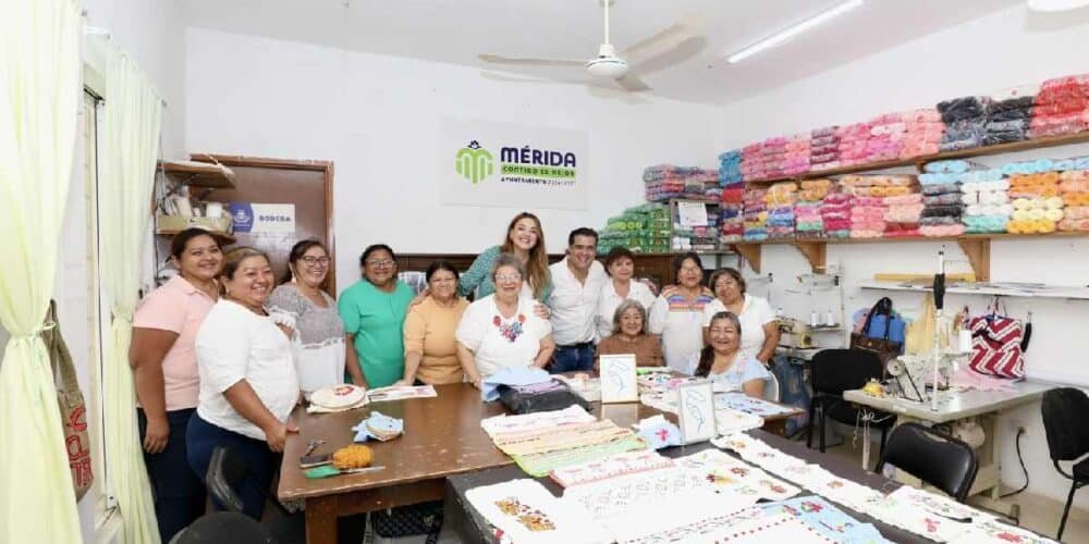 Cecilia Patrón impulsa el bordado como motor económico para mujeres emprendedoras de Mérida