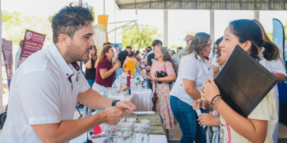 anuncia ayuntamiento de mérida convocatoria de becas de excelencia para agosto