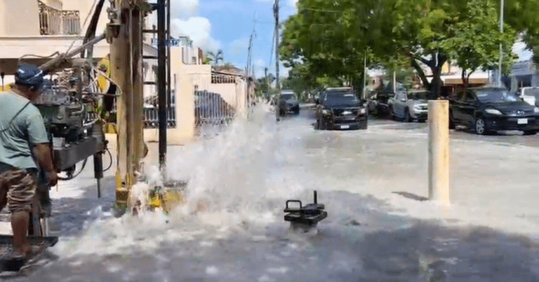 apoya obras públicas a japay por daños causados a una tubería en pensiones