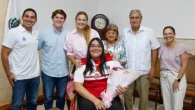 Reconoce Cecilia Patrón a Gilda Cota por su histórica medalla de oro