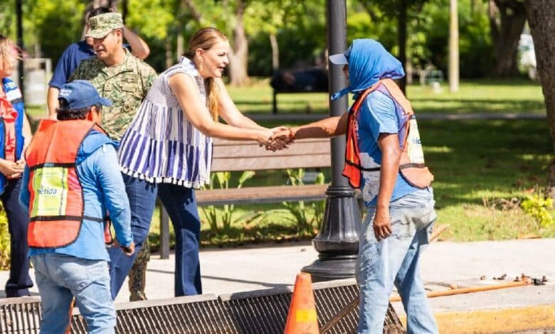 Ejército y Ayuntamiento de Mérida refuerzan limpieza de rejillas