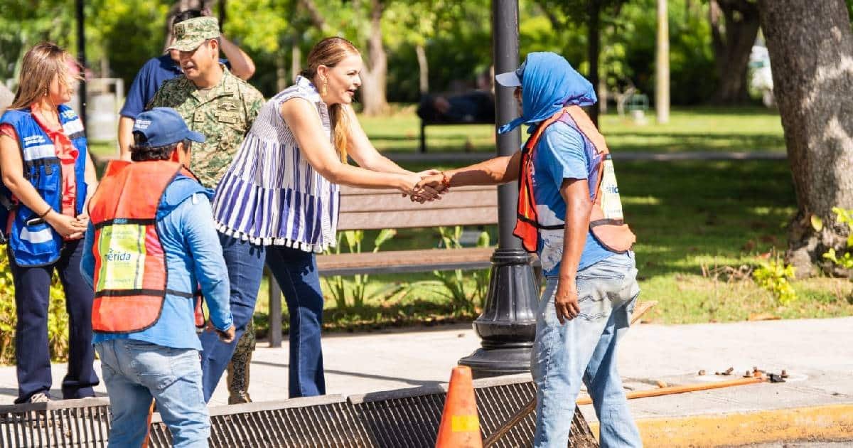 Ejército y Ayuntamiento de Mérida refuerzan limpieza de rejillas