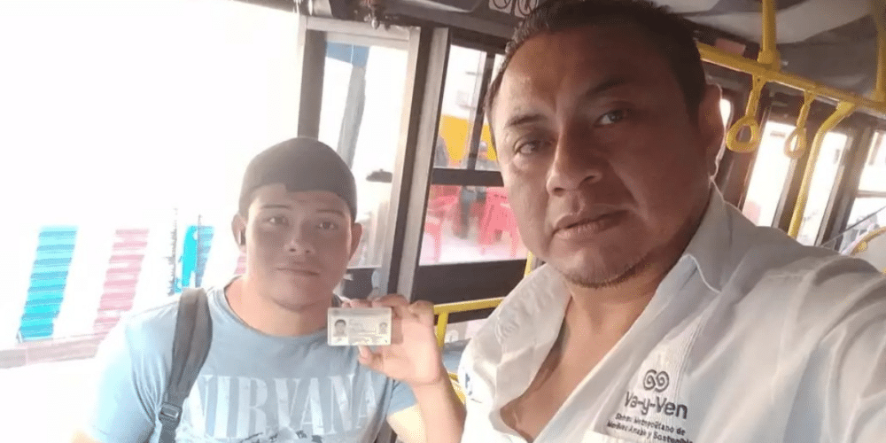 chofer del va y ven en mérida devuelve cartera perdida a joven