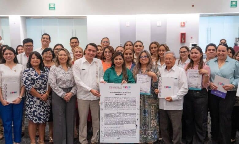 Firman “Alianzas del Renacer” para fortalecer el DIF