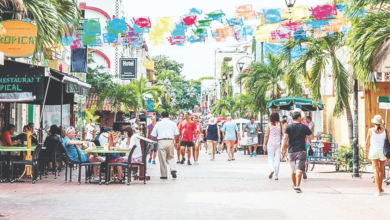 La Quinta Avenida se ha convertido en la calle icónica de Playa del Carmen y del Caribe mexicano gracias a sus atractivos
