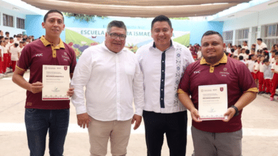 Alumnas y alumnos de la primaria “Ismael García” recibieron reconocimientos tras competir en el Torneo Nacional de Futbol Escolar organizado por la Federación Mexicana de Futbol.